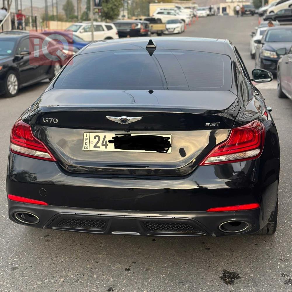 Genesis G70
